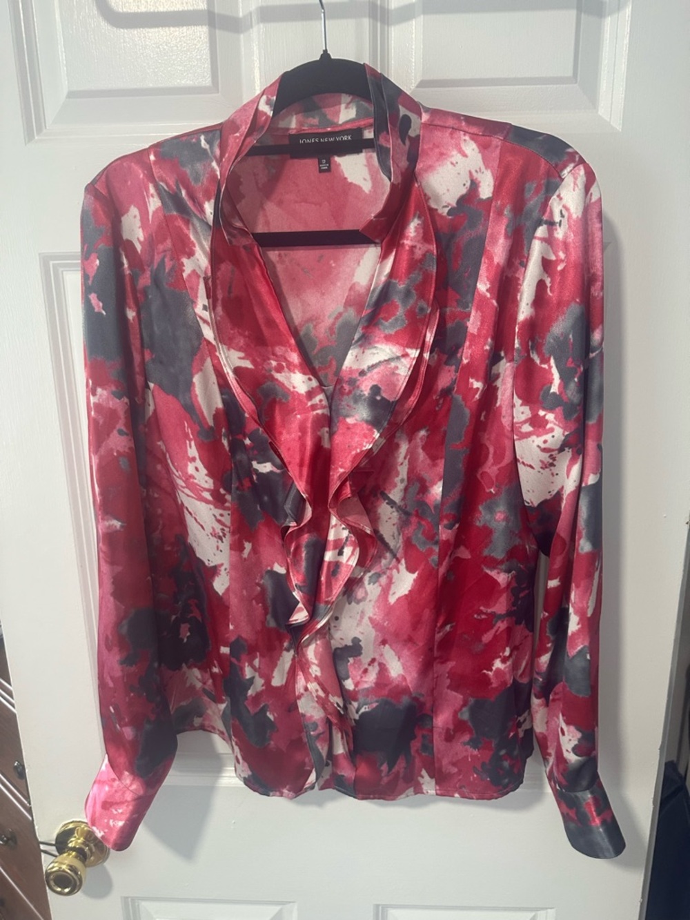 Jones New York Pink Floral Satin Ruffle-Front Blouse